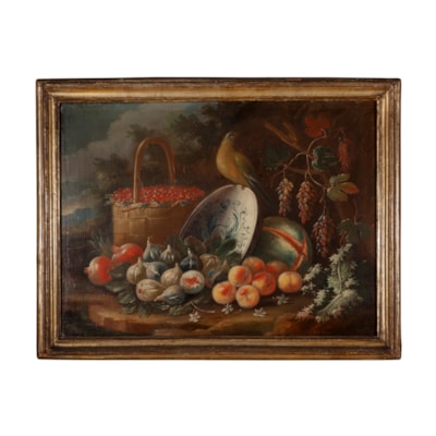 Paire d'huiles sur toile, natures mortes aux fruits et volatiles sur fond de paysages boisés, Ecole napolitaine du XVIIIème dans des cadres en bois sculpté et doré 