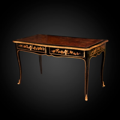 A lacquered and partially gilded desk, 2 drawers, decoration in 